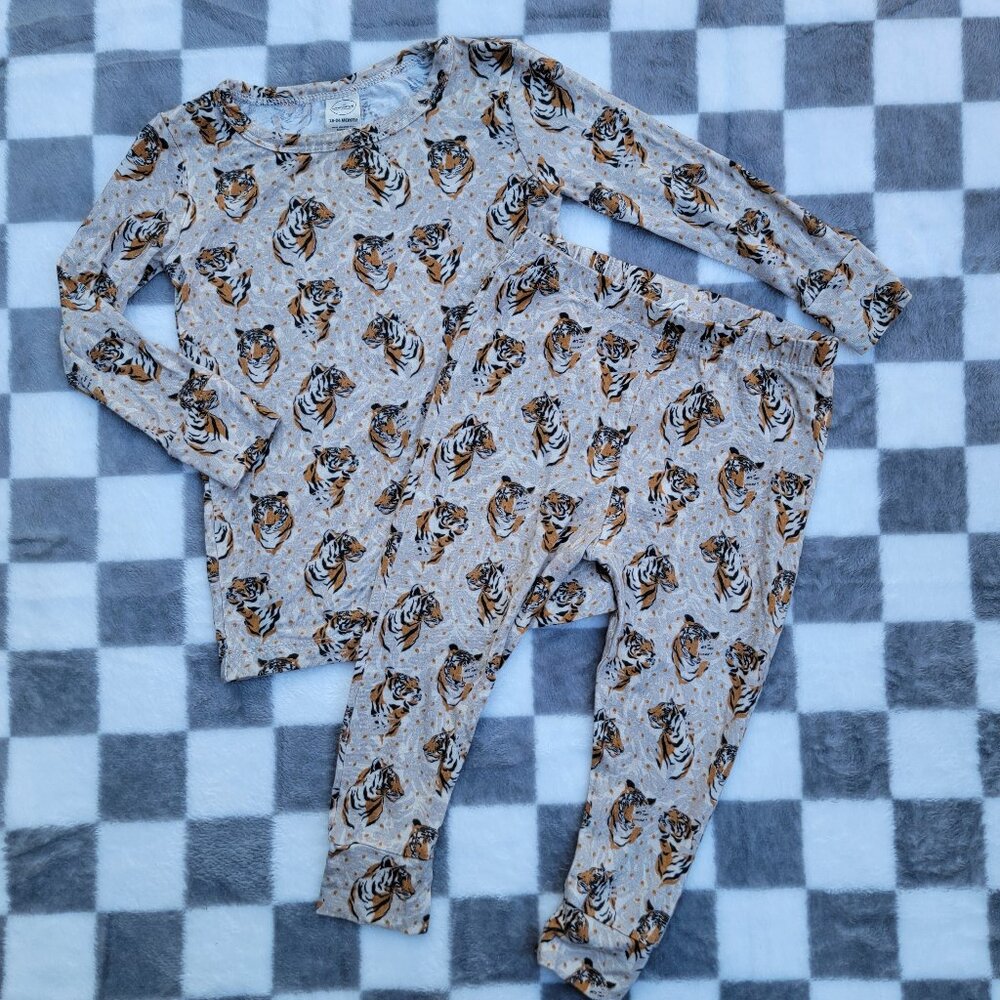 Larkspur Bamboo Tiger Print 2 Piece Pajama Set Size 18-24m